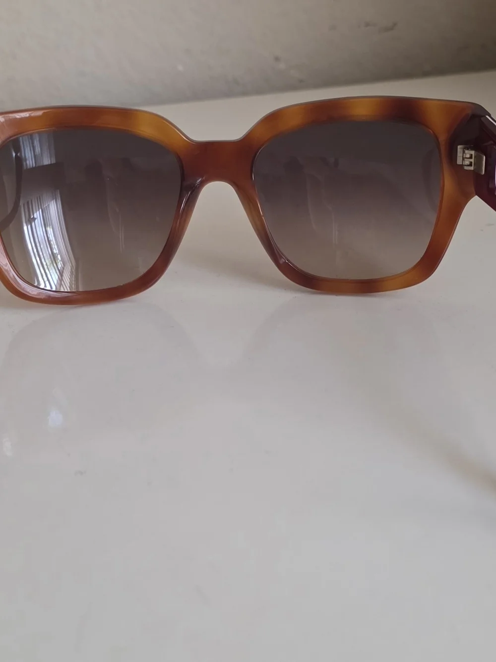 Fendi FS5276 (Color 215) Blonde Havana sunglasses